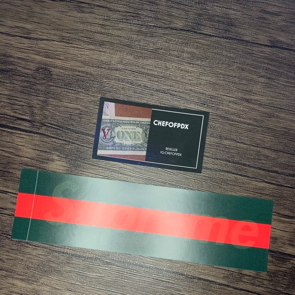 supreme gucci box logo sticker